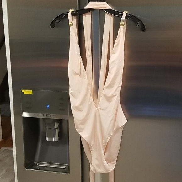 💕LAVISHLY APPOINTED💕 Annabel One-Piece Swimsuit - Picture 7 of 13